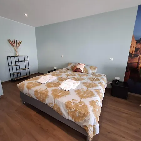 D'ereplatse Apartment